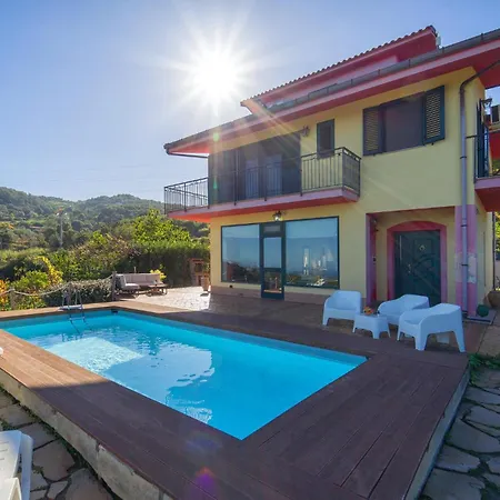 Awesome Home In Caronia Feriehus