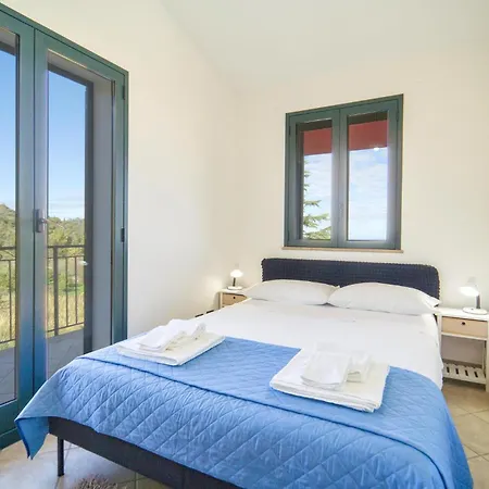 4 Bedroom Awesome In 度假居 *